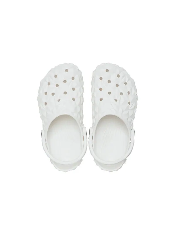 Сандалии classic geometric clog 'white' Crocs — изображение 4 из 4, белый