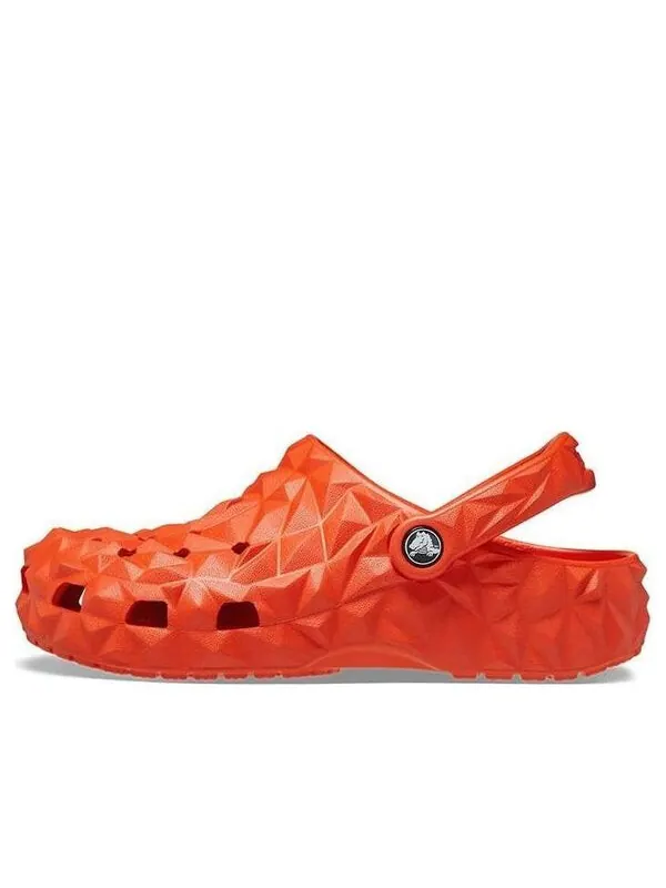 Кроссовки classic geometric clogs 'orange' Crocs — изображение 1 из 4, оранжевый