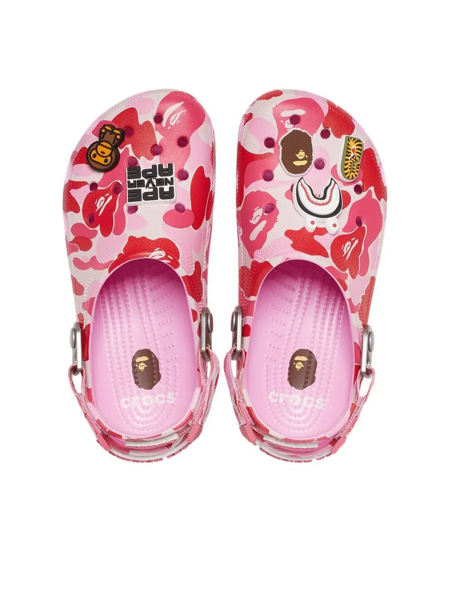 Сандалии Crocs x A Bathing Ape Clog 'Carnation' — изображение 3 из 5, розовый