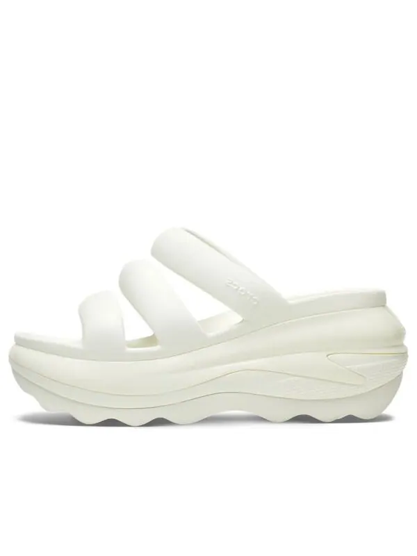 Сандалии mega crush triple strap 'chalk white' Crocs — изображение 1 из 4, белый
