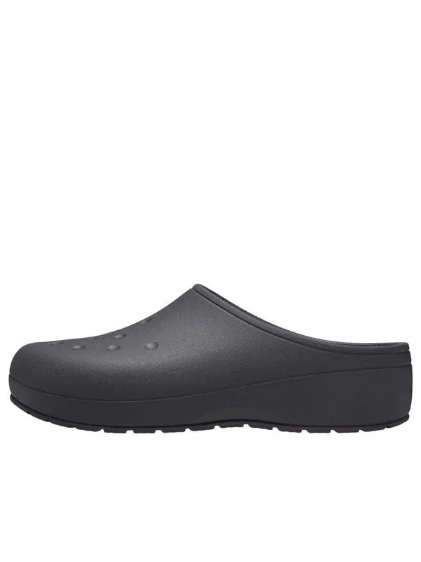 Сандалии classic energy clog 'black sand' Crocs — изображение 1 из 4, черный/песочный