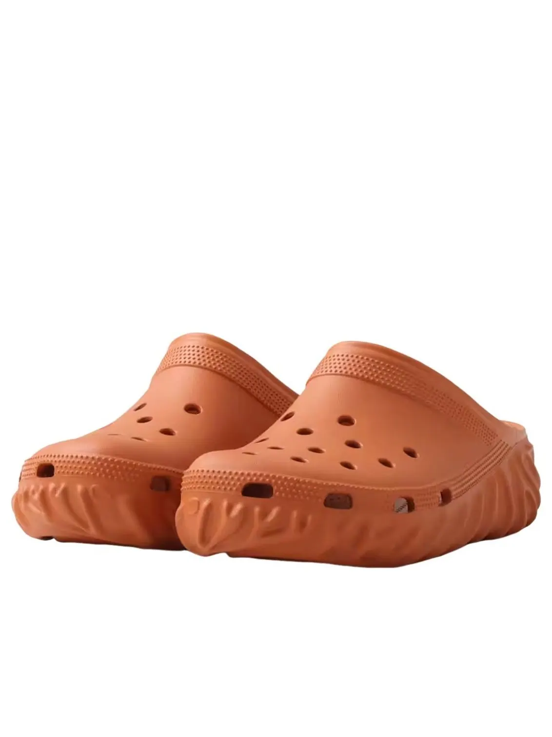Crocs x Salehe Bembury Saru Clog 'Gobi' — изображение 3 из 6, медный