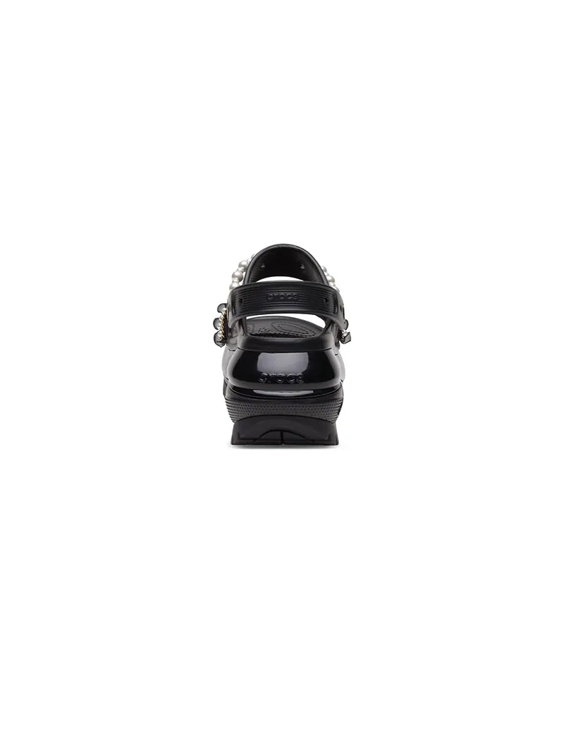 Сандалии (WMNS) Crocs Mega Crush Pearl Ruffle Sandal 'Black' — изображение 2 из 3, черный