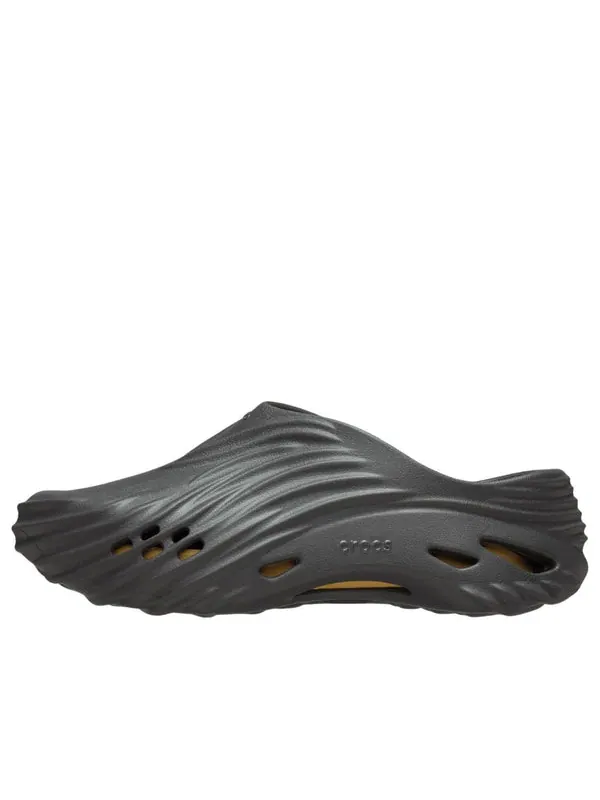 Сандалии echo wave clogs Crocs — изображение 1 из 4, черный