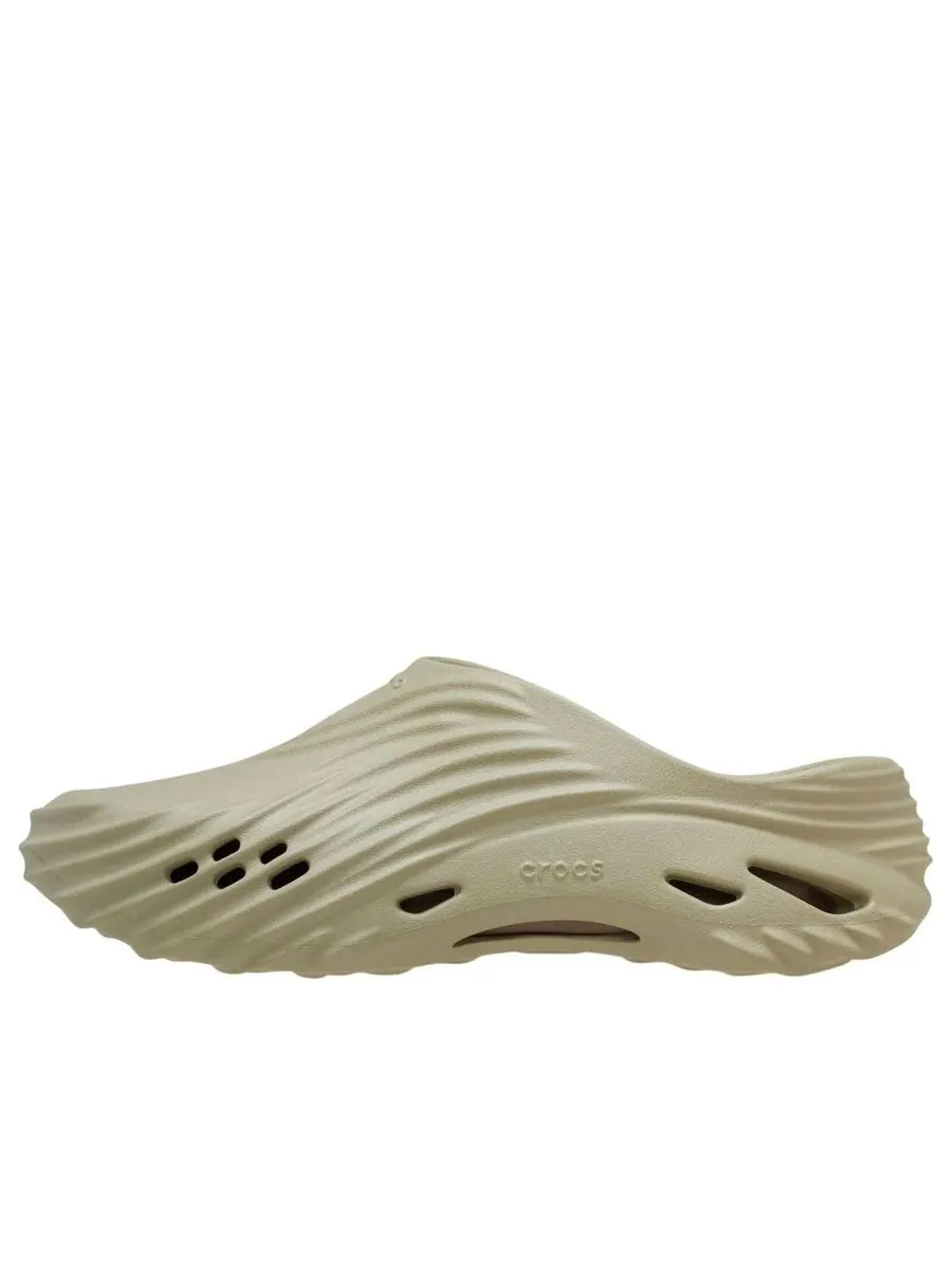 Сандалии Crocs Echo Wave Clog 'Moth' — изображение 1 из 5, зеленый