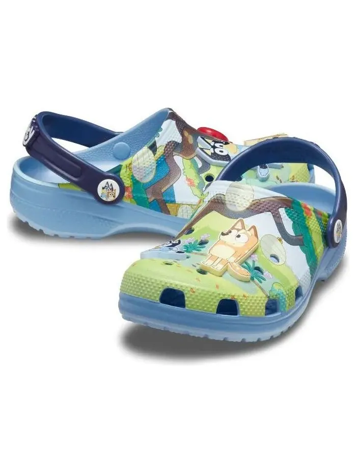 (TD) Классические сабо Crocs 'Bluey' — изображение 2 из 6, синий/мульти