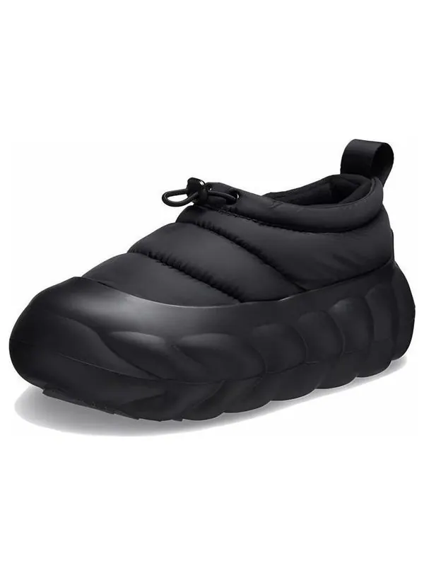 Кроссовки overpuff shorty Crocs — изображение 3 из 4, черный