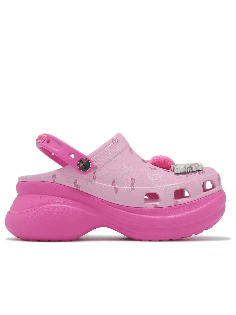 Сандалии (WMNS) Crocs x Hello Kitty Classic Bae Clog 'Pink' — изображение 2 из 5, розовый