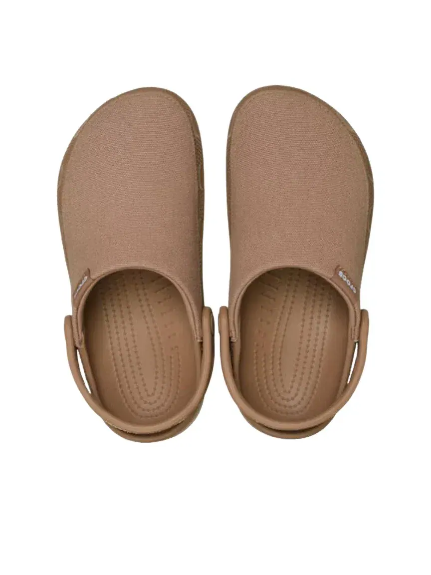 Мужские сандалии с закрытым носком Milk Chocolate Crocs — изображение 4 из 6, коричневый