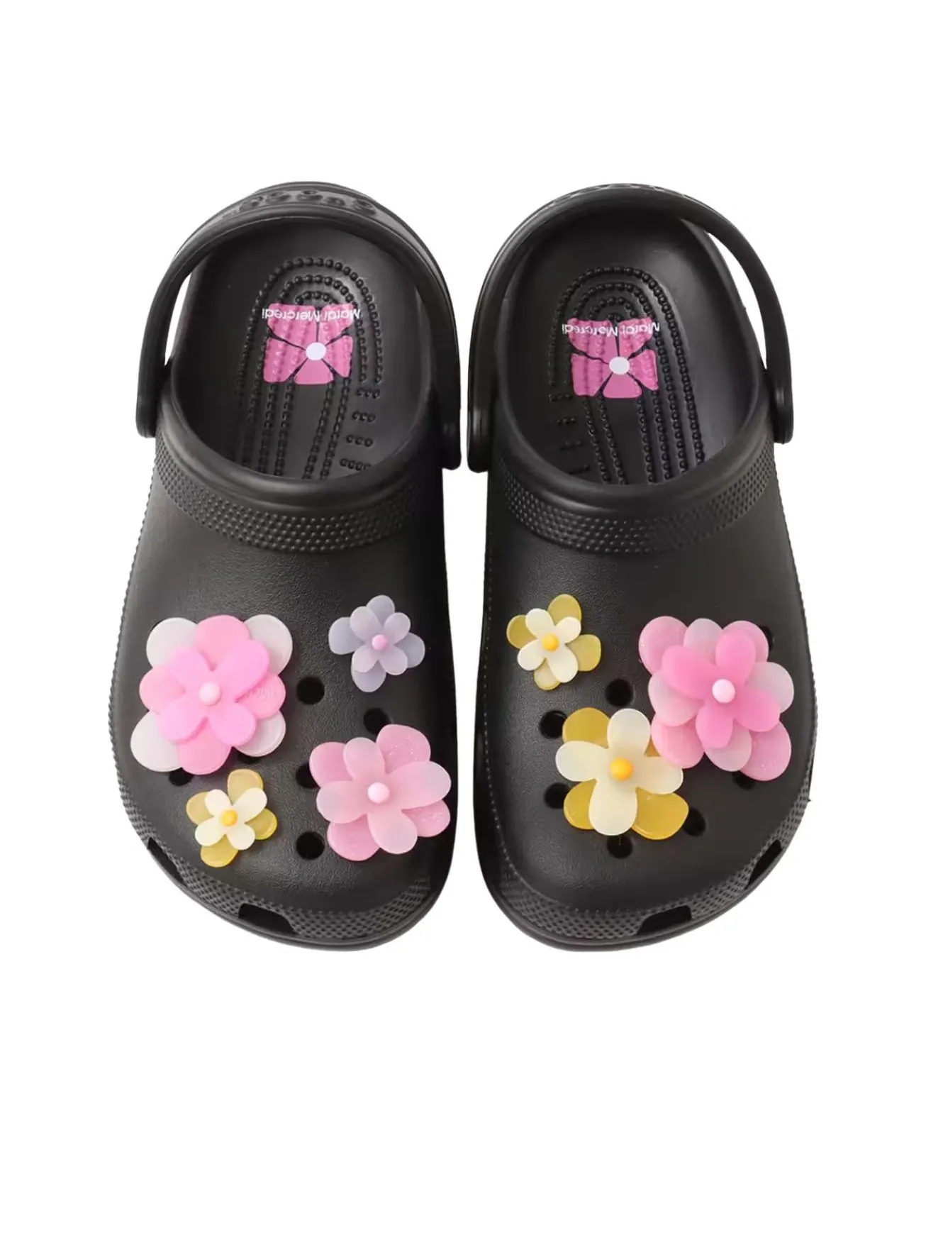 Crocs x Mardi Mercredi Классические сабо 'Черный' — изображение 4 из 6, черный/розовый