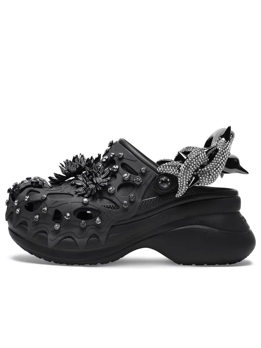 Сандалии (WMNS) Crocs x Swarovski Classic Bae Clog 'Black' — изображение 1 из 6, черный