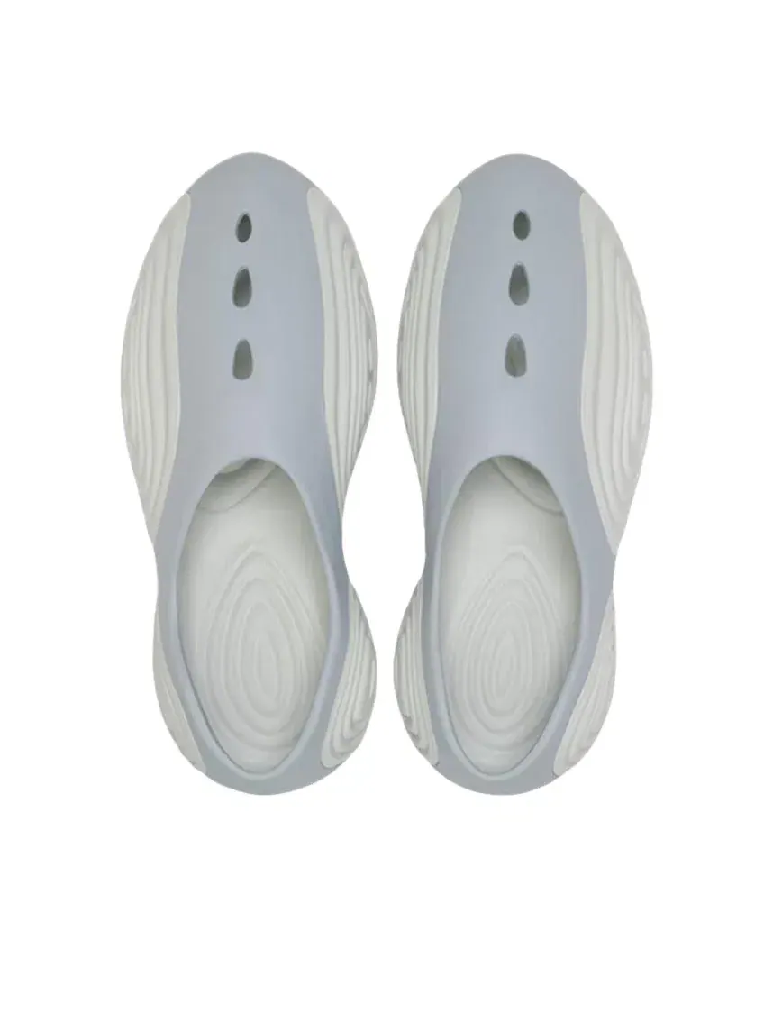 Мужские сандалии с закрытым носком Steel Moonlight Crocs — изображение 3 из 6, серебряный