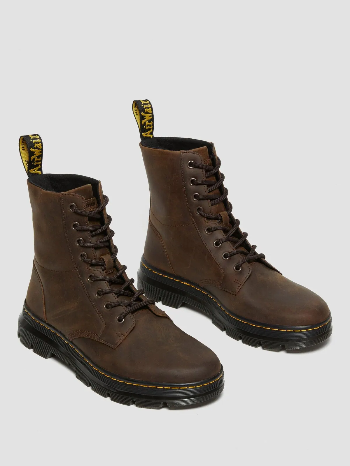 Ботинки женские Dr. Martens Combs Crazy Horse, натуральная кожа — изображение 3 из 8, коричневый