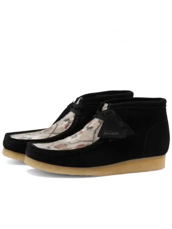 Кроссовки Clarks Wallabee Boots x END. x BEAMS PLUS Ski Club 'Black' — изображение 2 из 2, черный