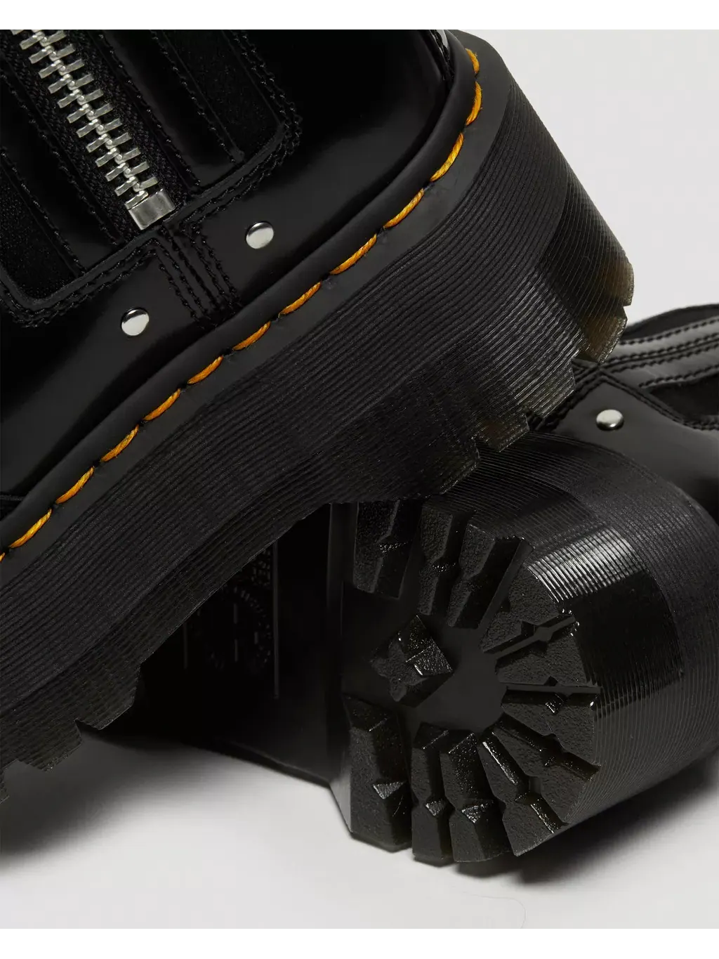 Ботинки Dr. Martens 2976 Max Leather Platform Chelsea — изображение 7 из 9, черный