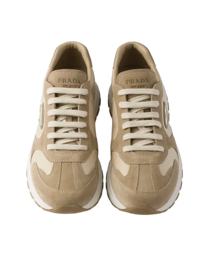 Кроссовки PRADA SS26 Prax из замши и нейлона цвета «пустынный слон» (Desert Ivory) 2EE455-LOW-F04CR — изображение 2 из 6