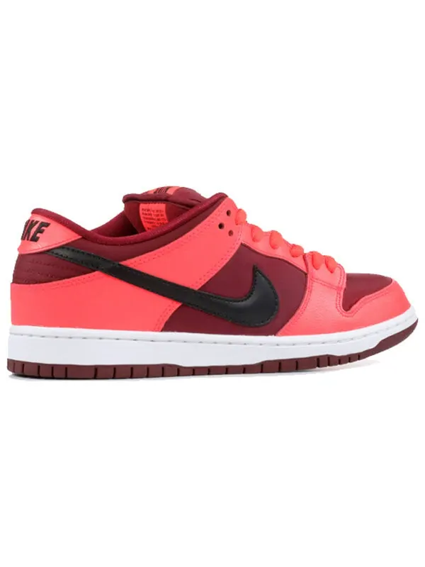Кроссовки sb dunk low Nike — изображение 4 из 4, черный-красный
