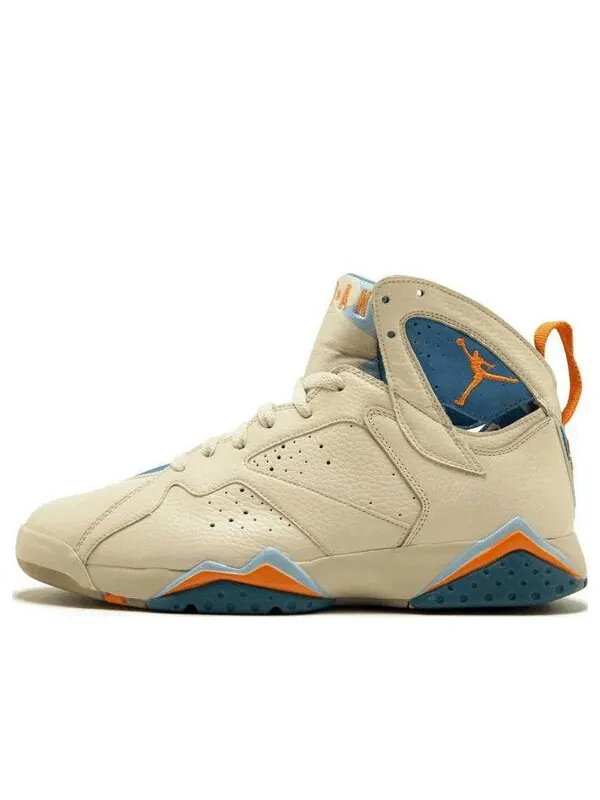 Кроссовки 7 ретро Air Jordan — изображение 1 из 4, белый