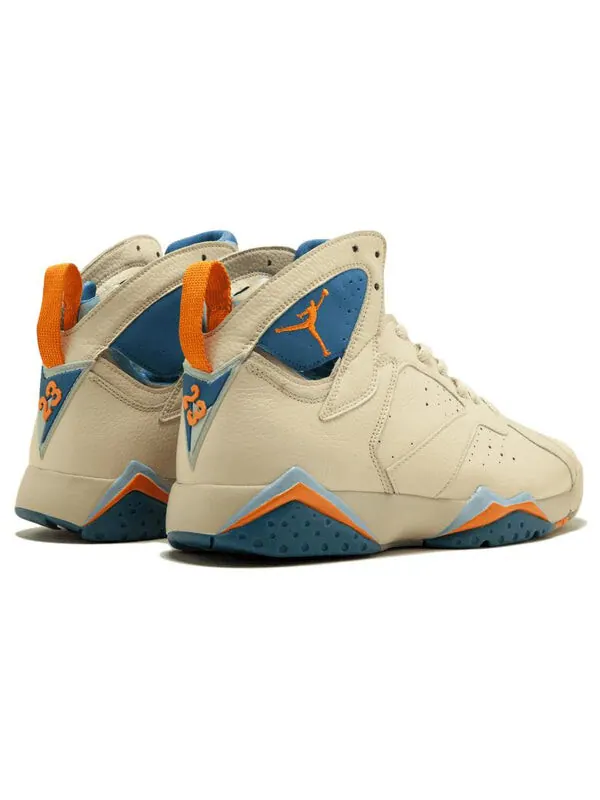Кроссовки 7 ретро Air Jordan — изображение 4 из 4, белый