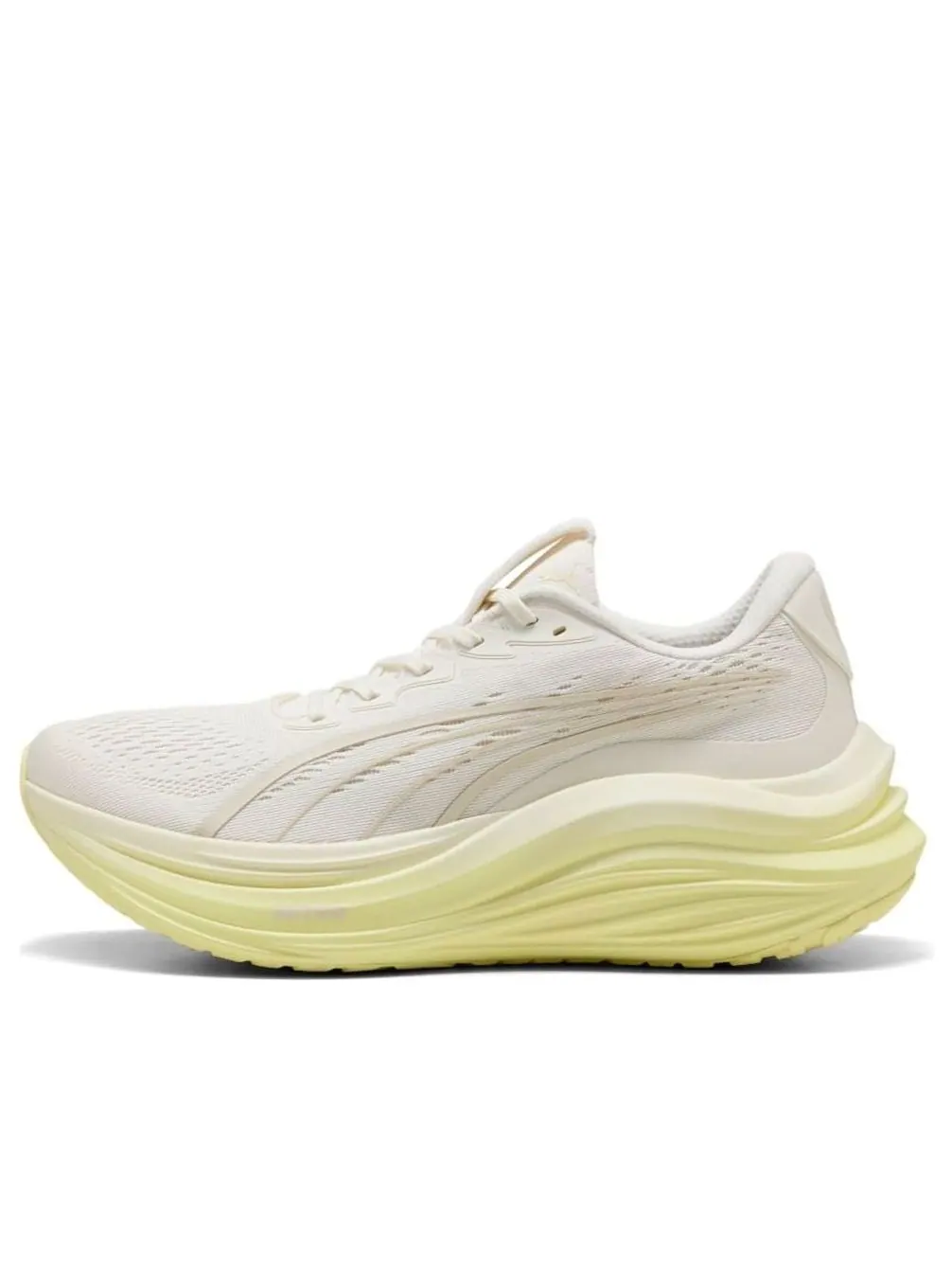Кроссовки PUMA MagMax Nitro 'Warm White Gold Moon' — изображение 1 из 6, белый