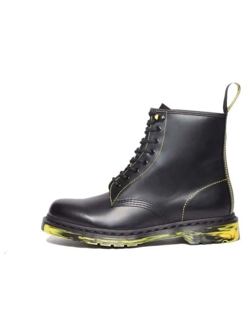 Ботинки мужские Dr. Martens 1460, гладкая кожа, контрастная подошва — изображение 1 из 3, черно-желтый