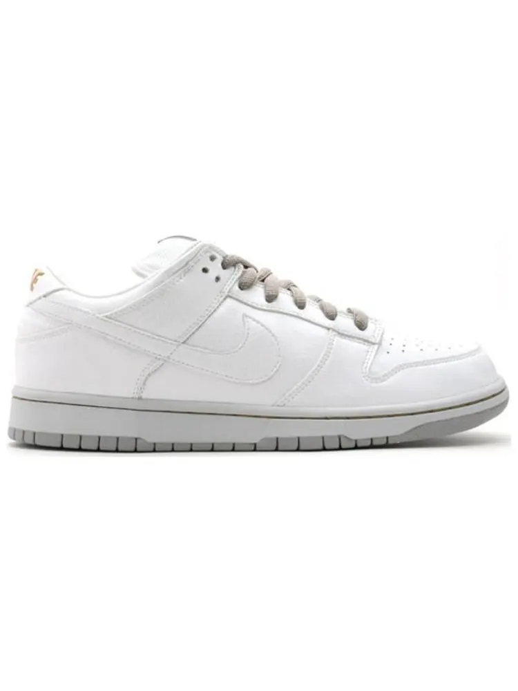 Кроссовки Nike Dunk SB Low 'Medicom 4' — изображение 3 из 4, белый