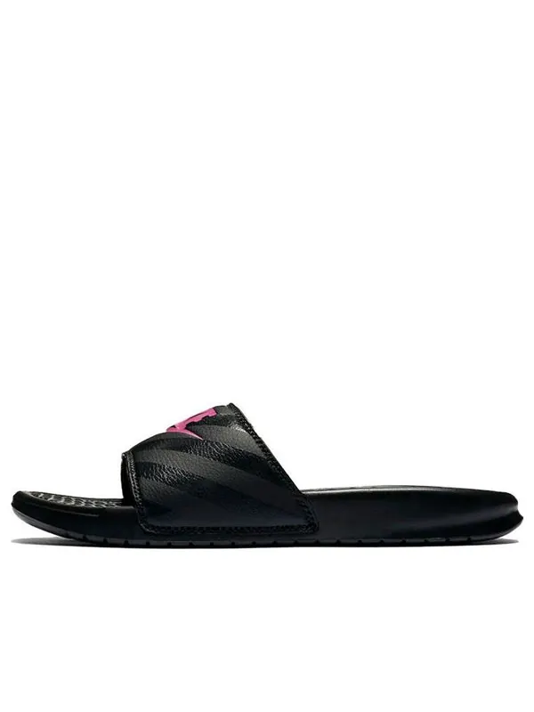 Тапочки benassi jdi 'black vivid pink' Nike