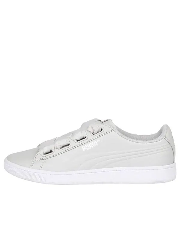 Кроссовки vikky v2 ribbon core 'simplified comfort low-top casual grey' Puma — изображение 1 из 4, серый