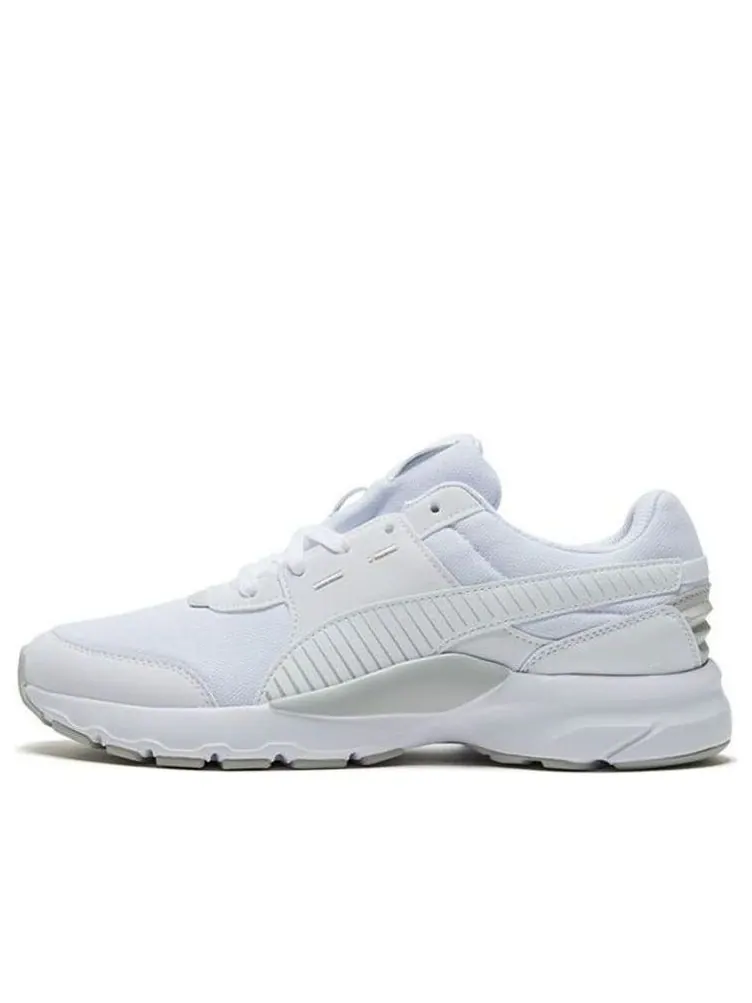 Спортивные кроссовки PUMA Future Runner Low Running Shoes White/Grey — изображение 1 из 5, серый