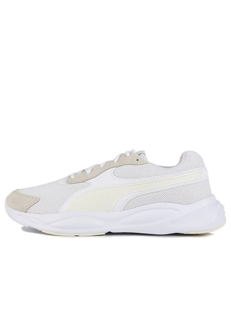 Беговые кроссовки PUMA 90s Runner SD Low Tops Beige — изображение 1 из 4, белый