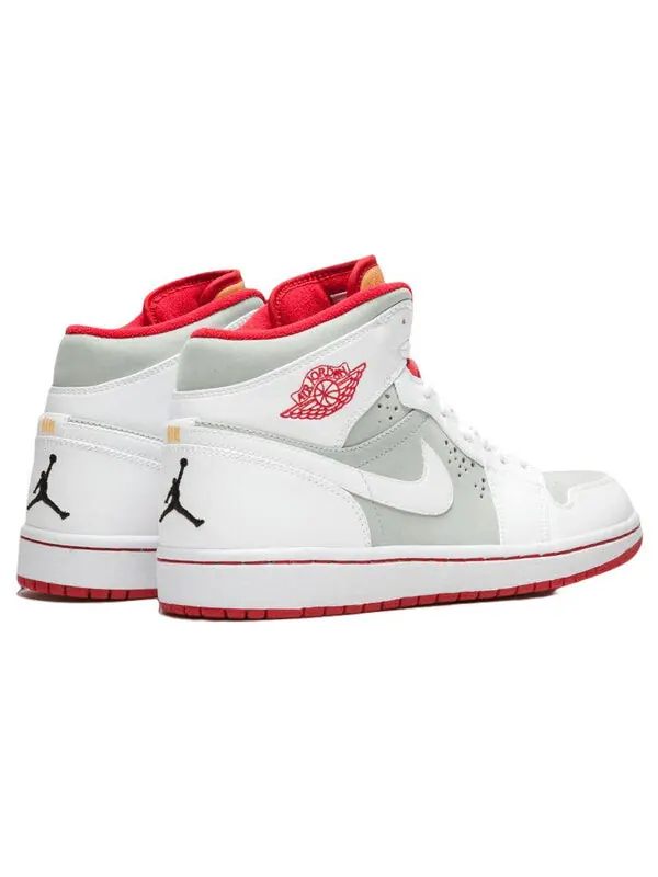 Кроссовки 1 ретро Air Jordan — изображение 4 из 4, серебряный