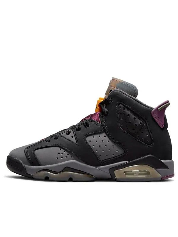 Кроссовки 6 ретро Air Jordan — изображение 1 из 4
