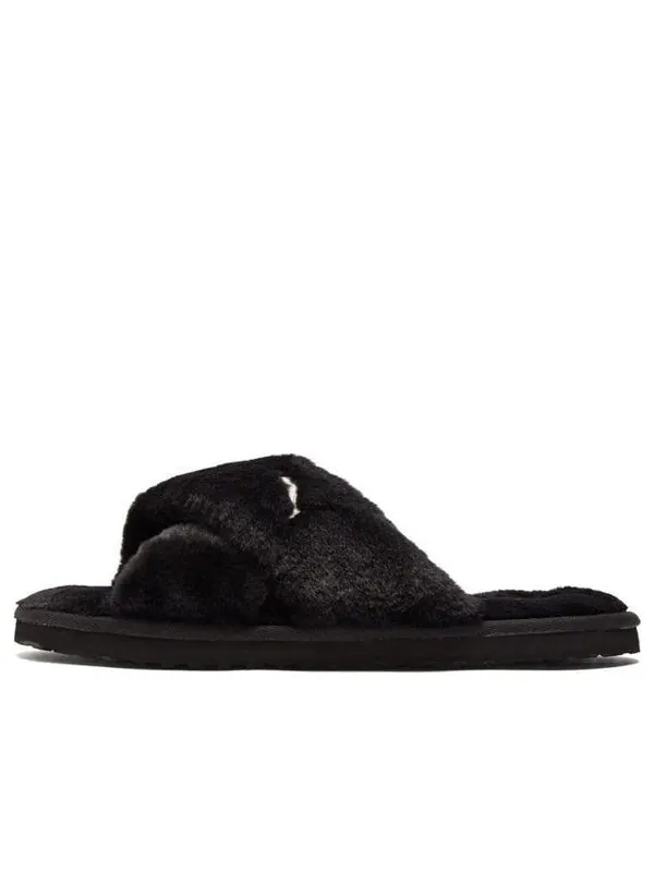 Тапочки fluff x strap slide 'black' Puma — изображение 1 из 4, черный