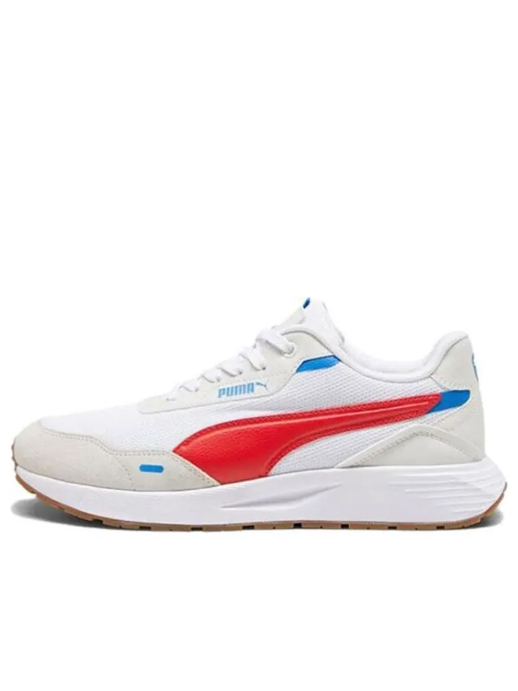 Кроссовки PUMA Runtamed 'White All Time Red' — изображение 2 из 5, белый