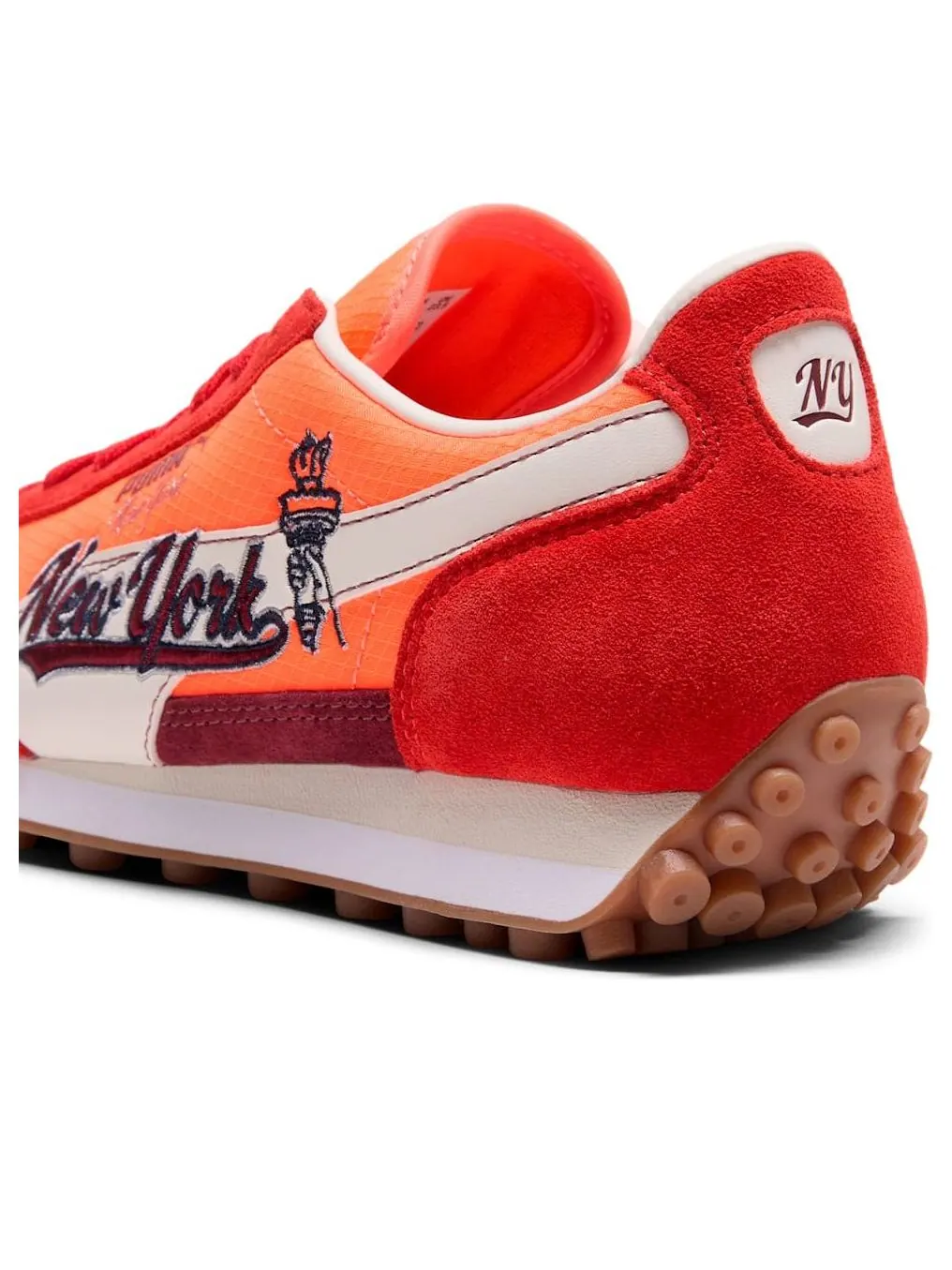 Кроссовки (WMNS) PUMA Easy Rider 'NYC Graffiti' — изображение 4 из 6, красный