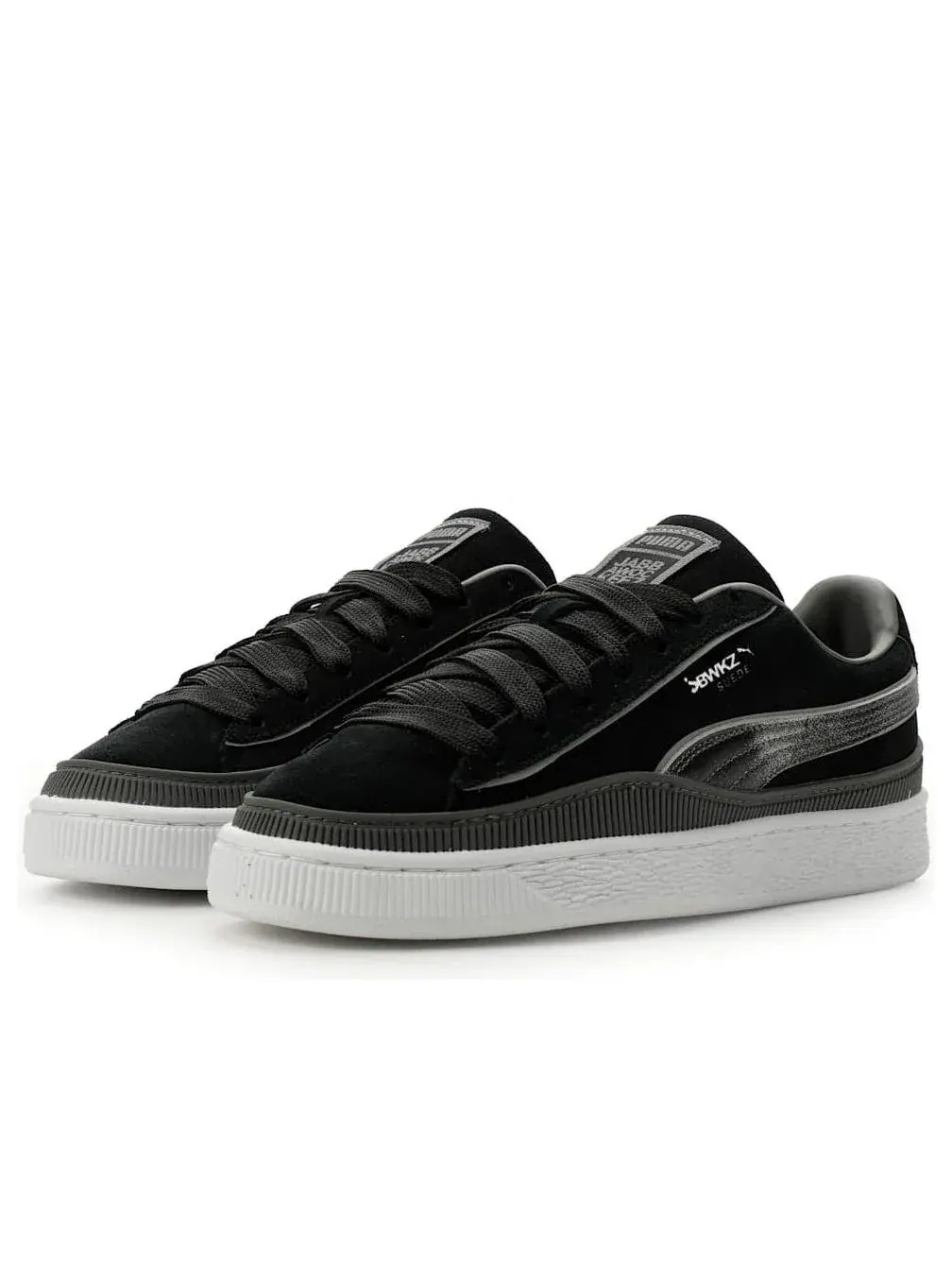 Кроссовки PUMA x Jabbawockeez Suede 'PUMA Black Flat Medium Gray PUMA Silver' — изображение 2 из 6, черный