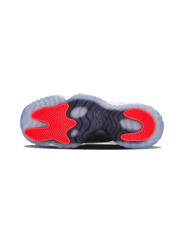 Кроссовки 11 ретро низкие Air Jordan — изображение 4 из 4, черный/-платиновый