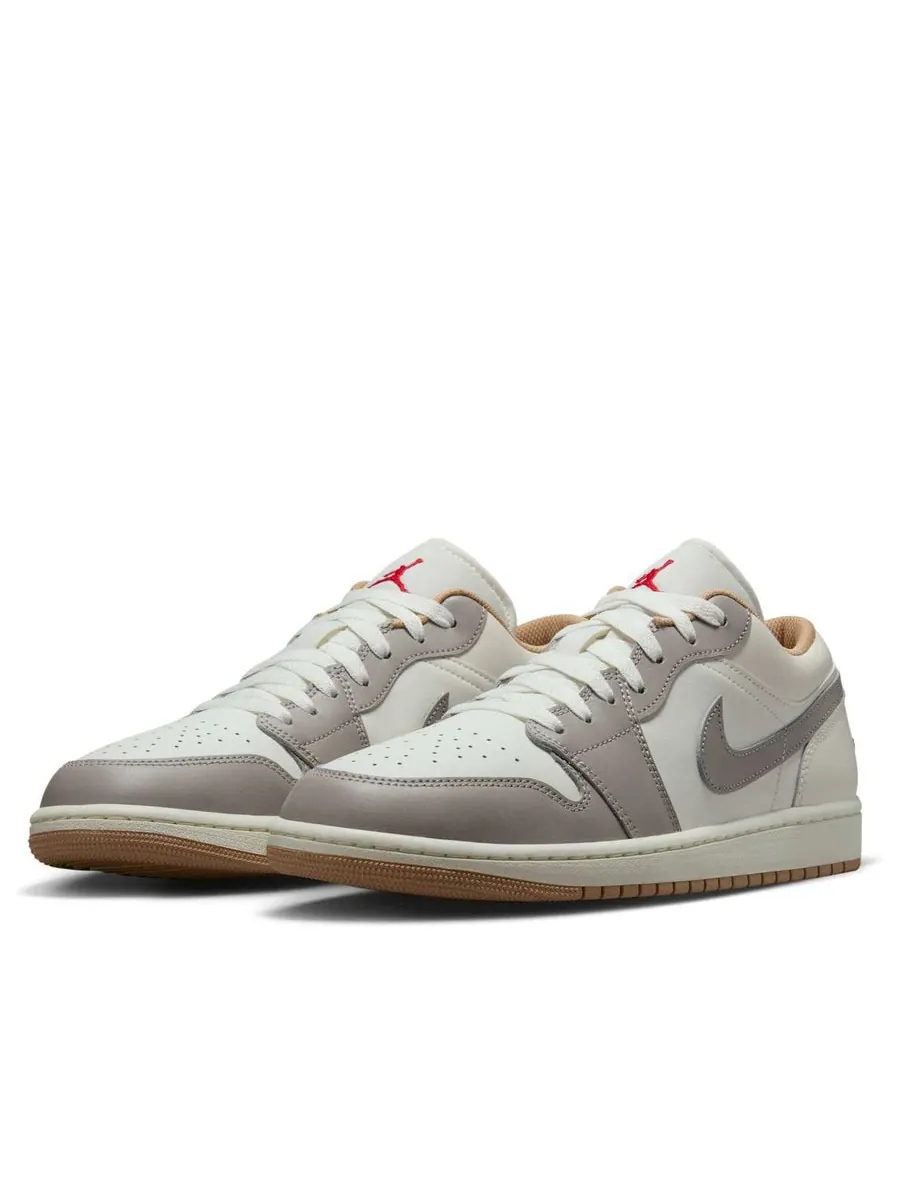 Кроссовки Air Jordan 1 Low 'Sail Fire Red College Grey' — изображение 3 из 6, бежевый