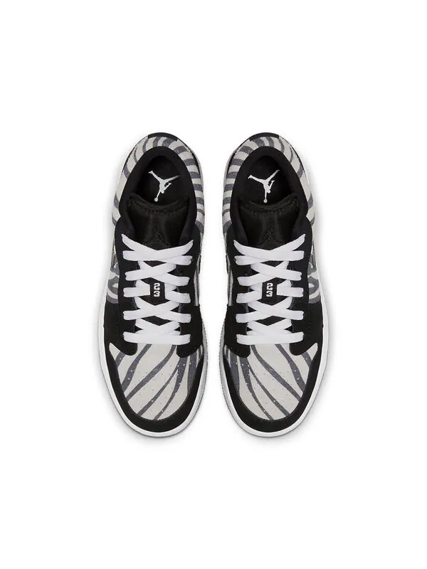 Кроссовки 1 низкие Air Jordan — изображение 4 из 4, черный/белый