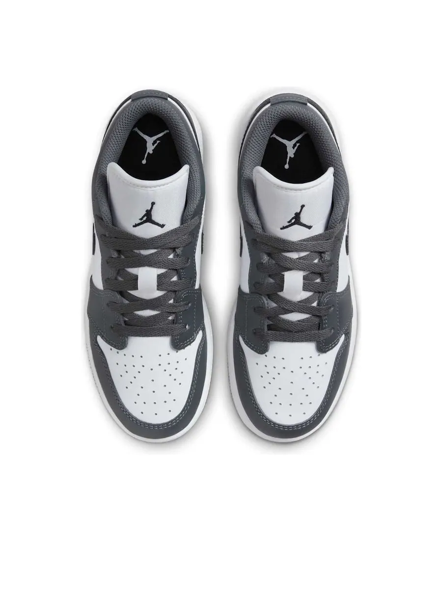 Кроссовки (GS) Air Jordan 1 Low 'Iron Grey' — изображение 2 из 6, серый