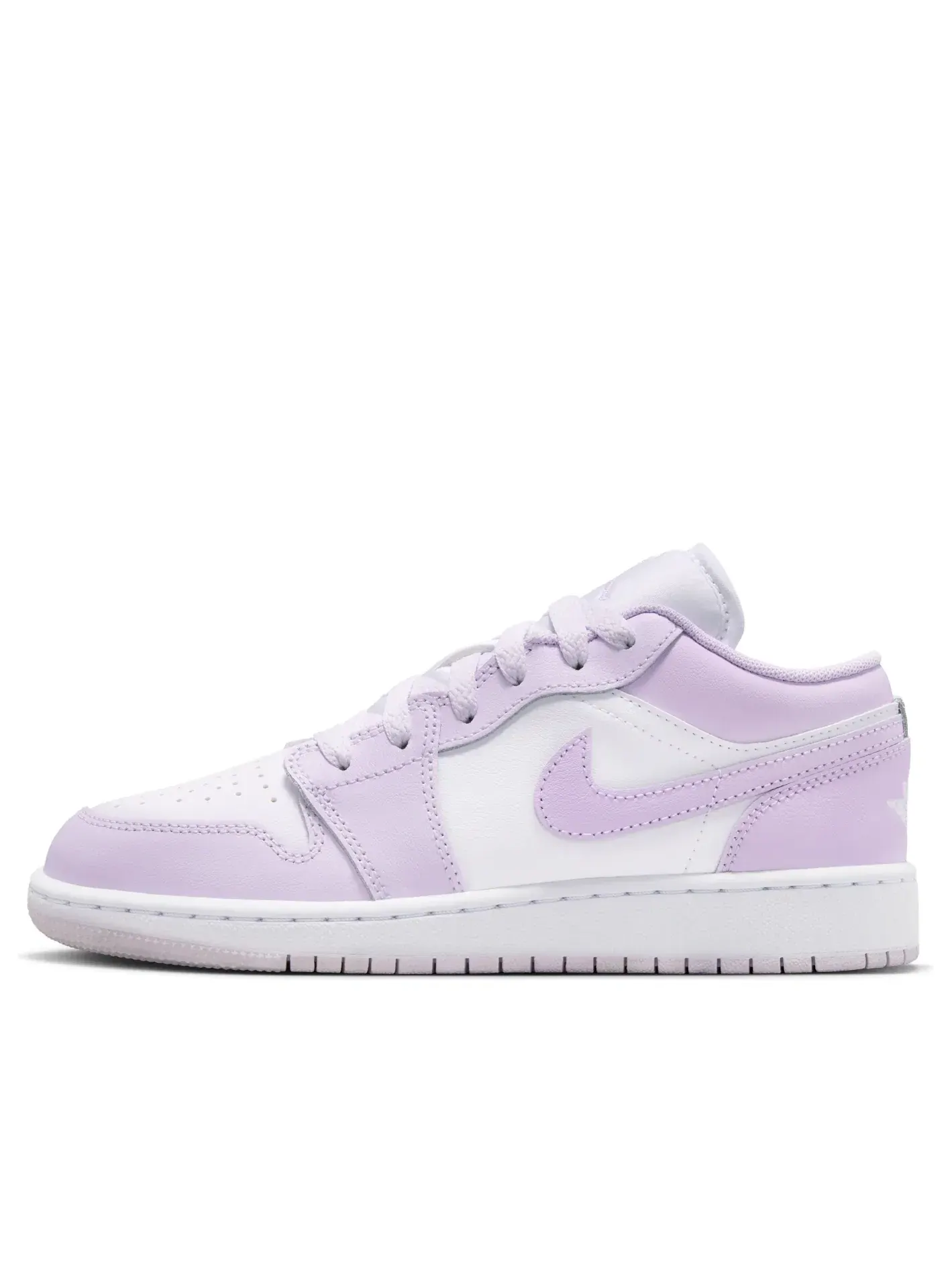 Кроссовки Air Jordan 1 Low 'Barely Grape Violet Mist' 553560-502 — изображение 1 из 7, фиолетовый