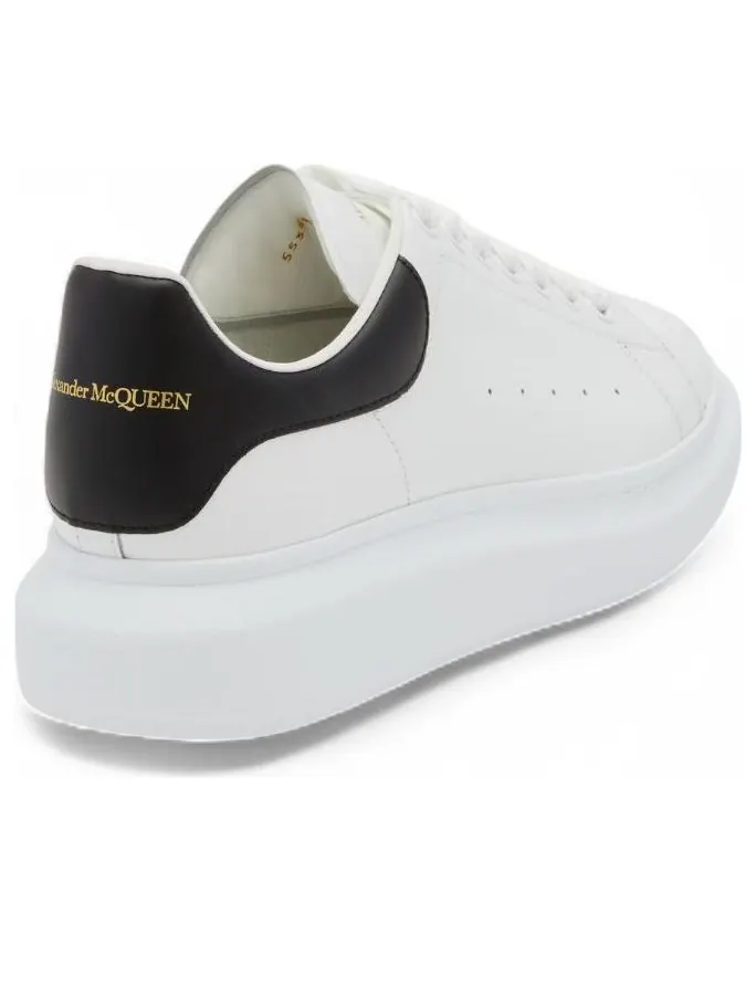 Кроссовки Alexander McQueen Oversized Sneaker 'White Black' 2024 — изображение 3 из 4, белый