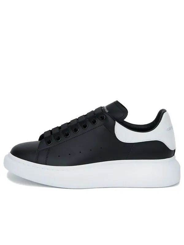Кроссовки oversized sneaker 'black white' Alexander Mcqueen — изображение 1 из 4, черный/белый