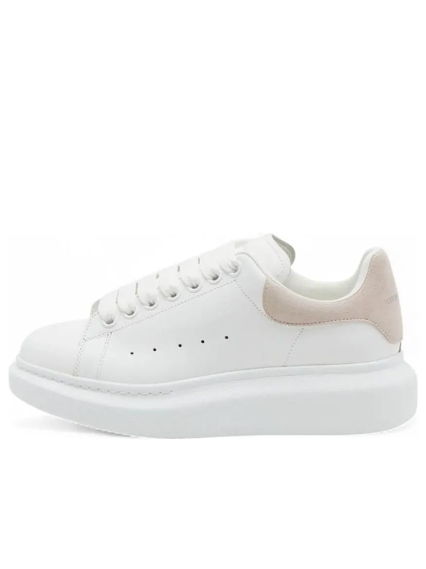 Кроссовки (WMNS) Alexander McQueen Oversized Sneaker 'White Patchouli' — изображение 1 из 4, белый