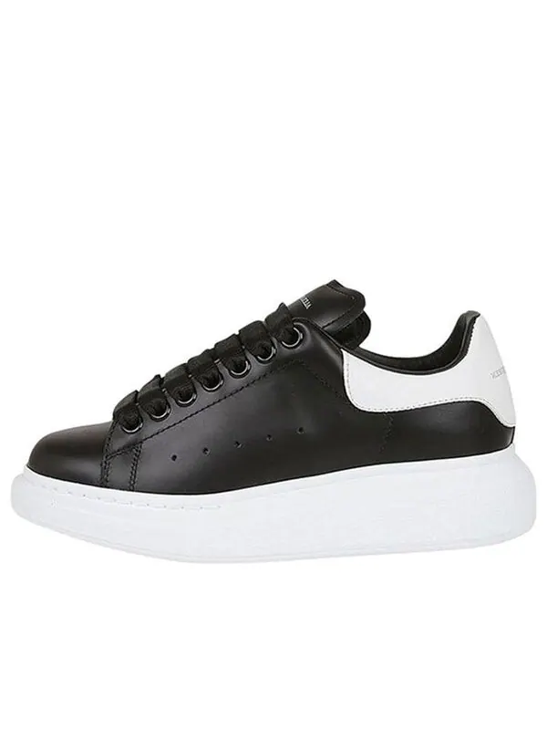 Кроссовки oversized sneaker 'black white' Alexander Mcqueen — изображение 1 из 4, черный/белый