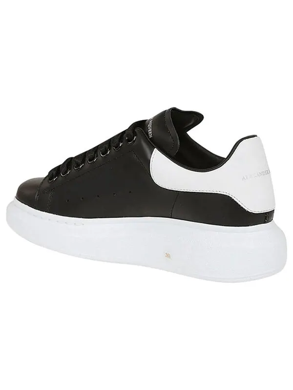 Кроссовки oversized sneaker 'black white' Alexander Mcqueen — изображение 3 из 4, черный/белый