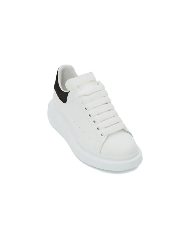 Кроссовки oversized sneaker 'white black suede' Alexander Mcqueen — изображение 2 из 4, белый/черный