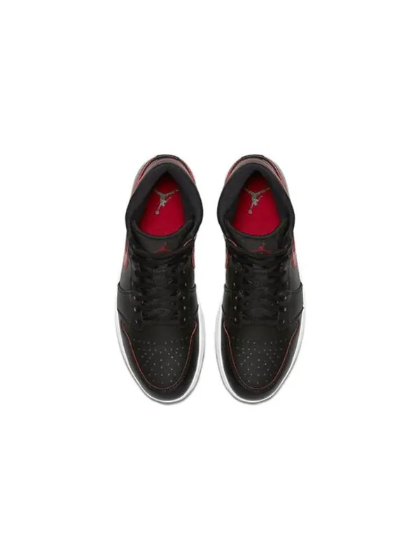 Кроссовки (GS) Air Jordan 1 Retro Mid 'Black Gym Red' — изображение 3 из 4, черный/красный-белый