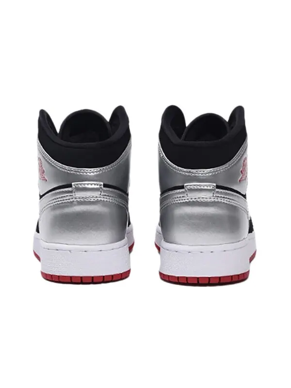 Кроссовки 1 ретро средние Air Jordan — изображение 4 из 4
