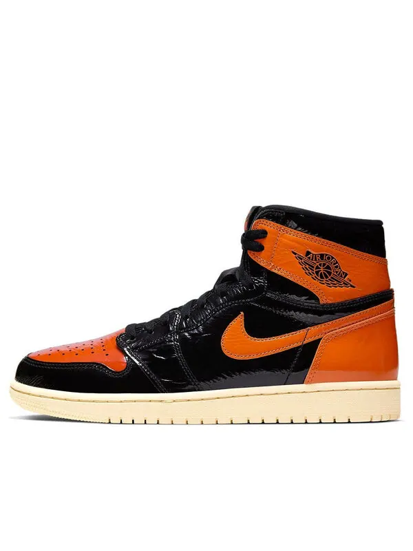 Кроссовки 1 ретро высокие og Air Jordan — изображение 1 из 4, черный/бледный